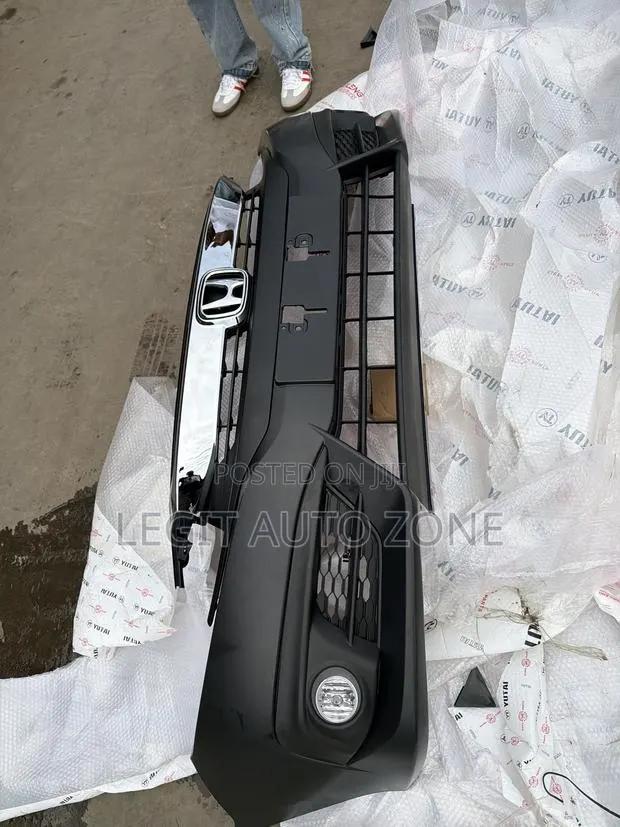 Honda CIVIC 2016,2018,2017,2019, Front Bumper Complete Available · Photo 1