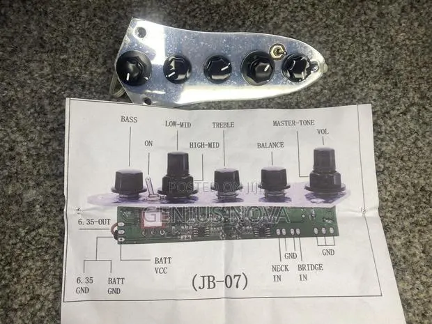 Bass Guitar Pre Amp · Photo 4