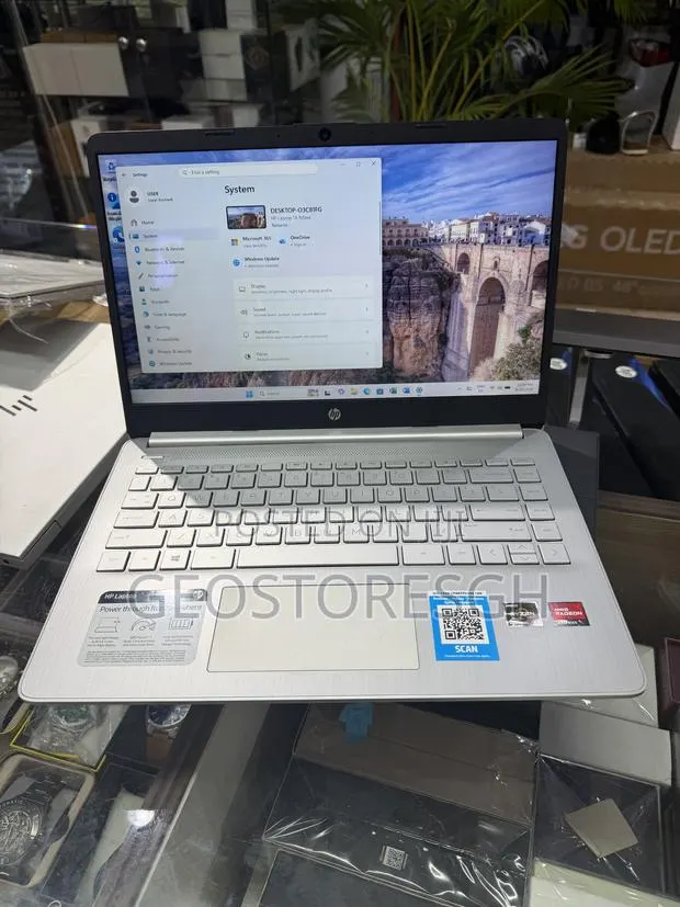 Laptop HP 8GB AMD Ryzen 3 SSD 256GB · Photo 1
