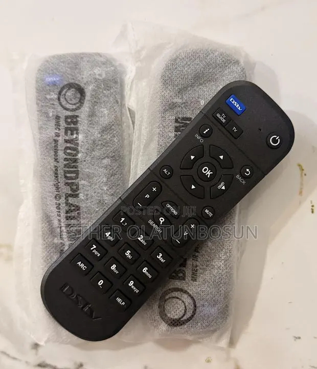DSTV Remote · Photo 1