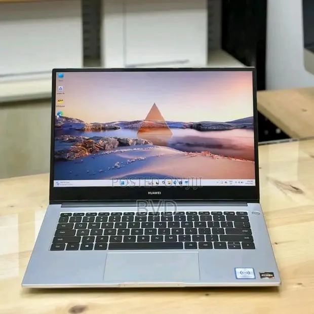 New Laptop Huawei MateBook X Pro 16GB AMD Ryzen 7 SSD 512GB · Photo 1