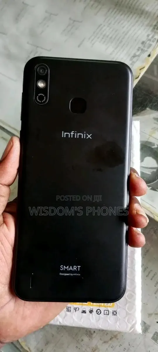 Infinix Smart 4 16 GB Black · Photo 1