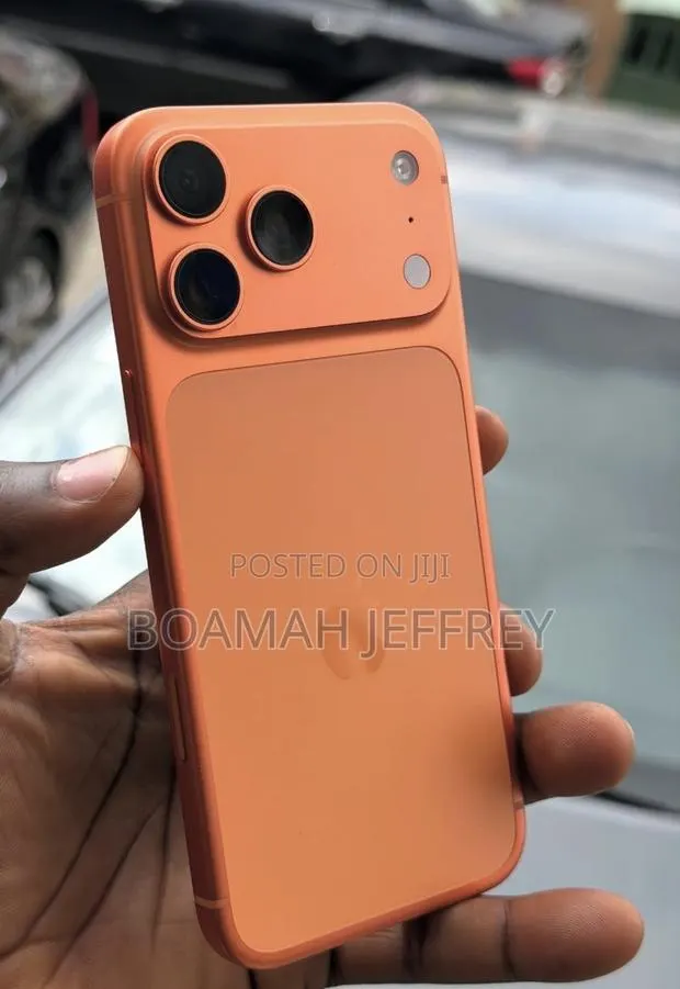 Apple iPhone 17 Pro 512 GB Orange · Photo 1