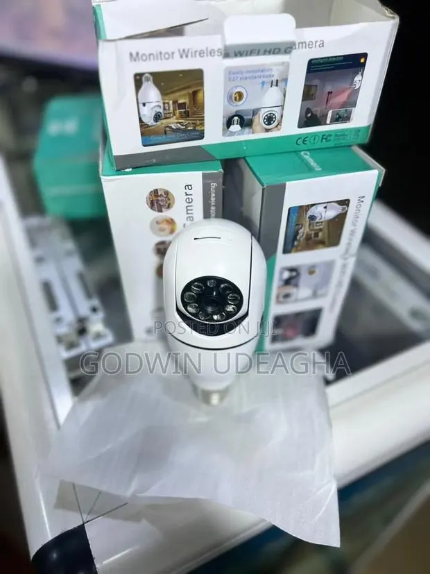 Wifi 360 Bulb Camera · Photo 1