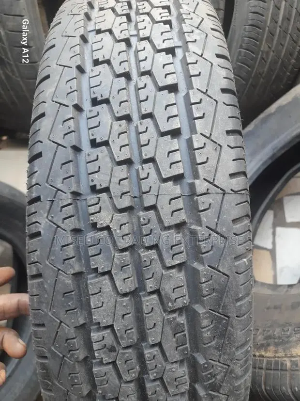 Car Tires 195R14C · Photo 1