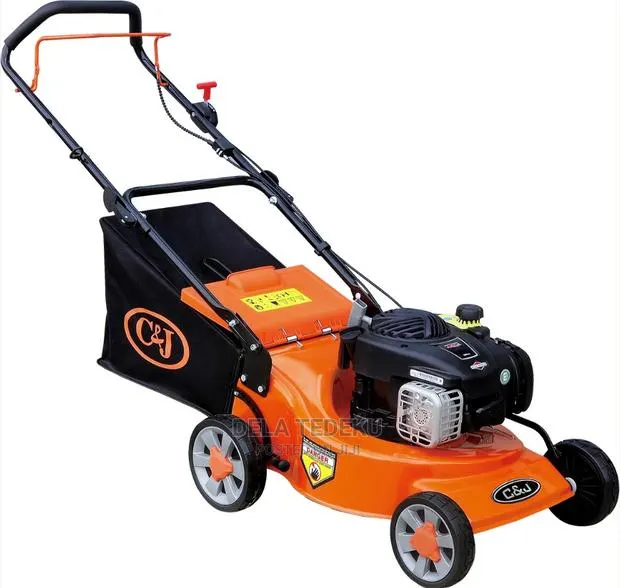 4.5hp U.S.A Briggs and Stratton Lawn Mower 125cc at Caprice · Photo 1