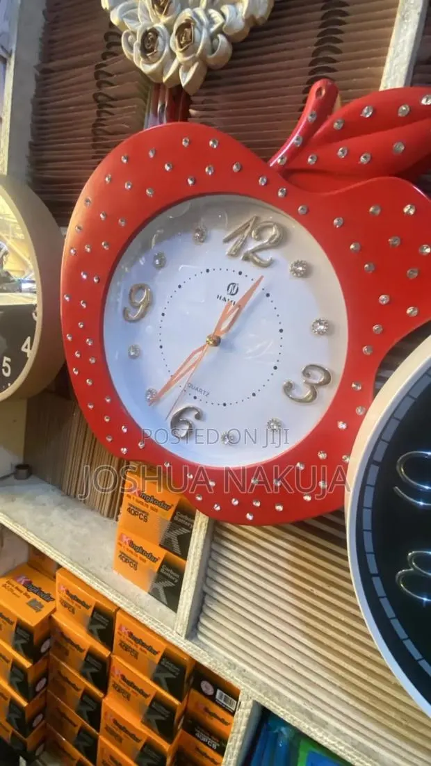 Apple Clock · Photo 1