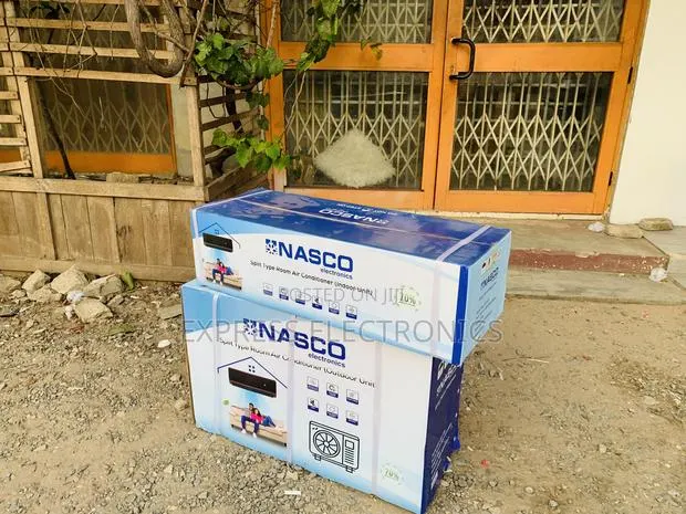 2.0hp Black Air Conditioner Split R410 Gas Nasco · Photo 1