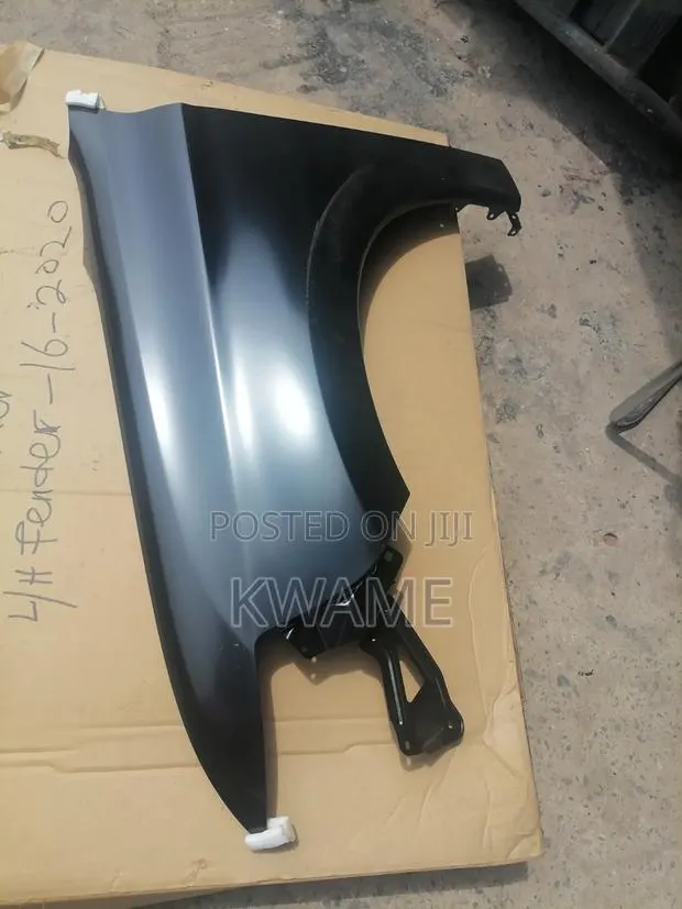 L /H and R/H Front Fender for Mitsubishi Outlander 2016 - 2022 · Photo 1