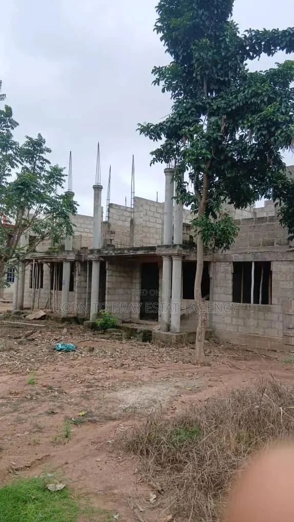 2bdrm House in Bron To Pray Estate, Ejisu-Juaben Municipal for sale · Photo 1