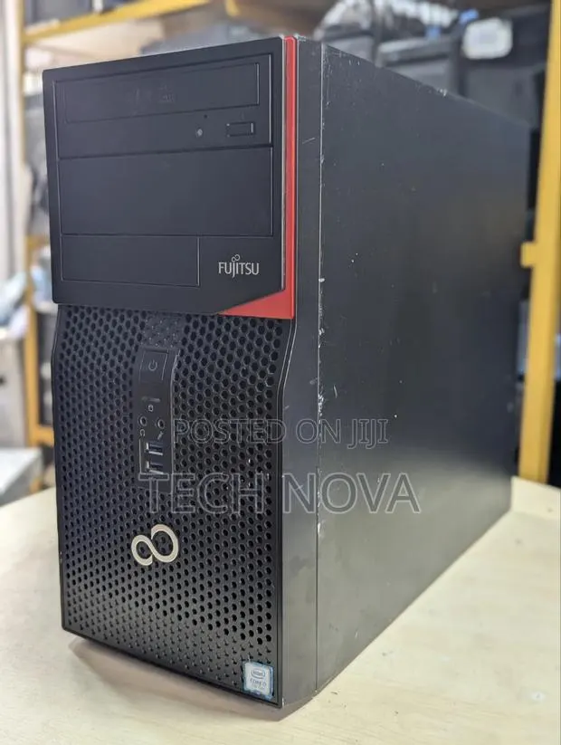 Desktop Computer Fujitsu Esprimo P557/E85+ 8GB Intel Core i7 SSD 256GB · Photo 1
