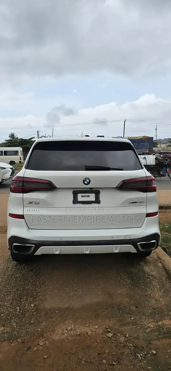 BMW X5 xDrive40i 2021 White