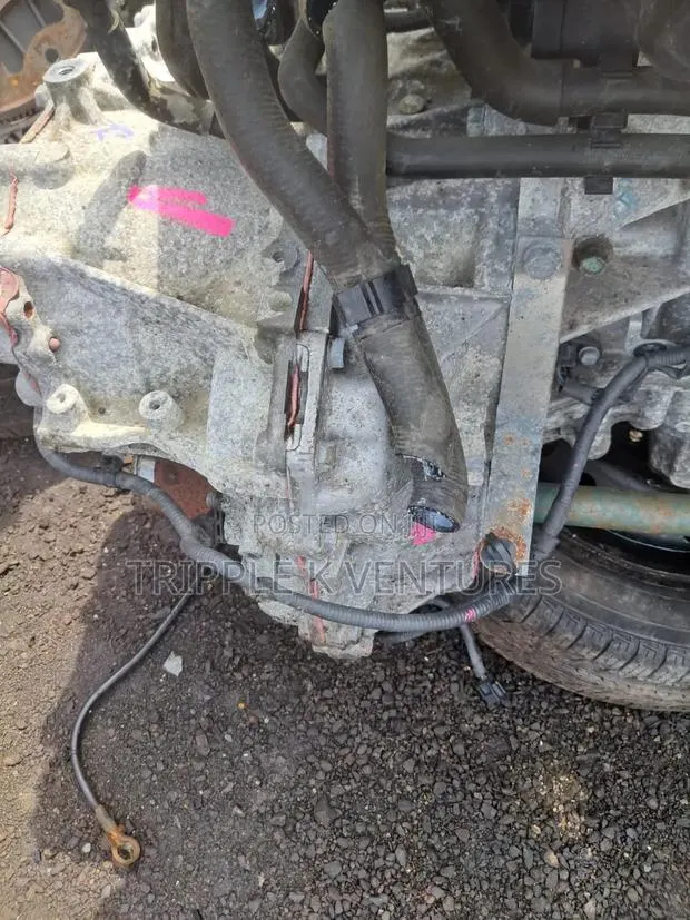 2014-2020 Nissan Rogue 2.5l Automatic Transmission AWD · Photo 1