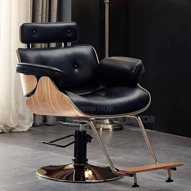 Salon Barber Chair Or Styling Chair Available In Accra · Photo 1