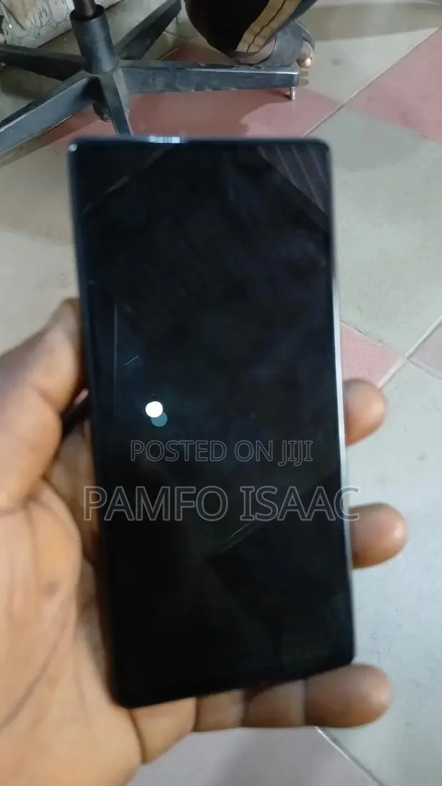 New Motorola Razr (2023) 256 GB · Photo 1