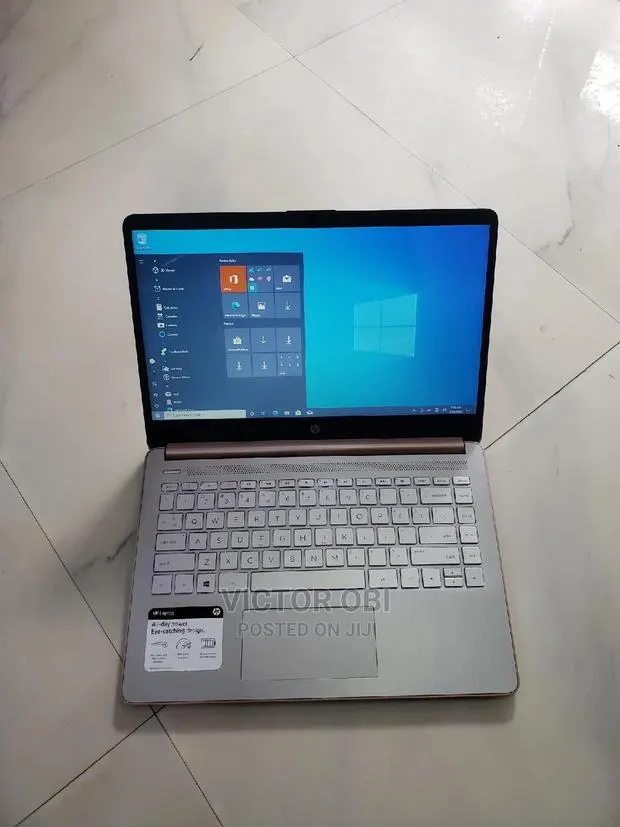 Laptop HP 14-Dq1025cl 8GB AMD SSD 256GB · Photo 1