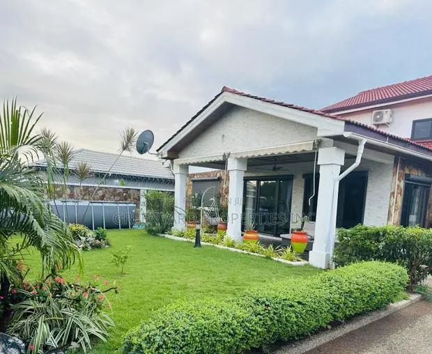 Furnished 7bdrm House in American House, East Legon for rent · Photo 1