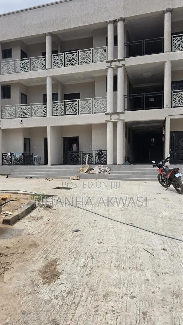 1bdrm Apartment in Global Community 23, Sakumono for rent · Photo 1
