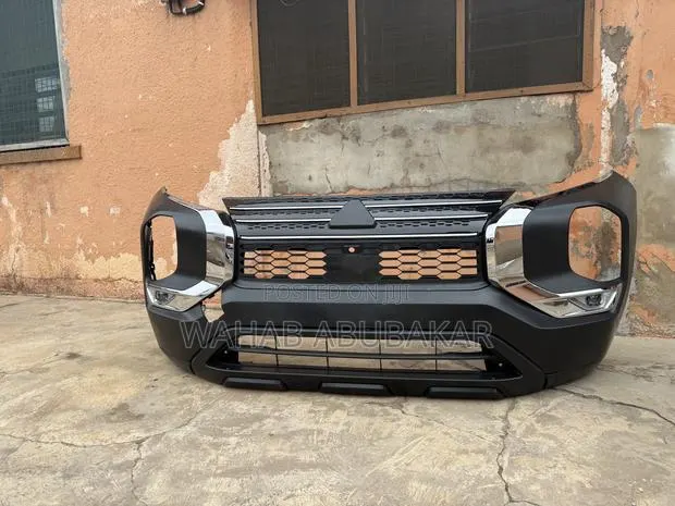 Mitsubishi Outlander 2023 Front Bumper Complete · Photo 1