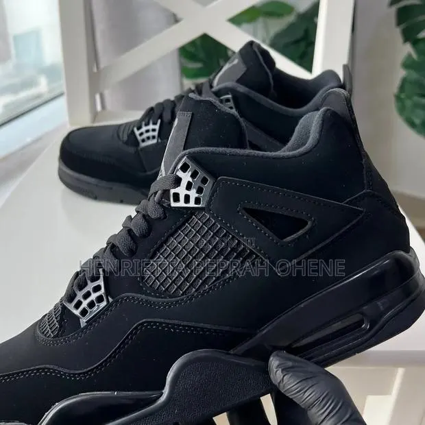 Jordan Sneakers · Photo 1