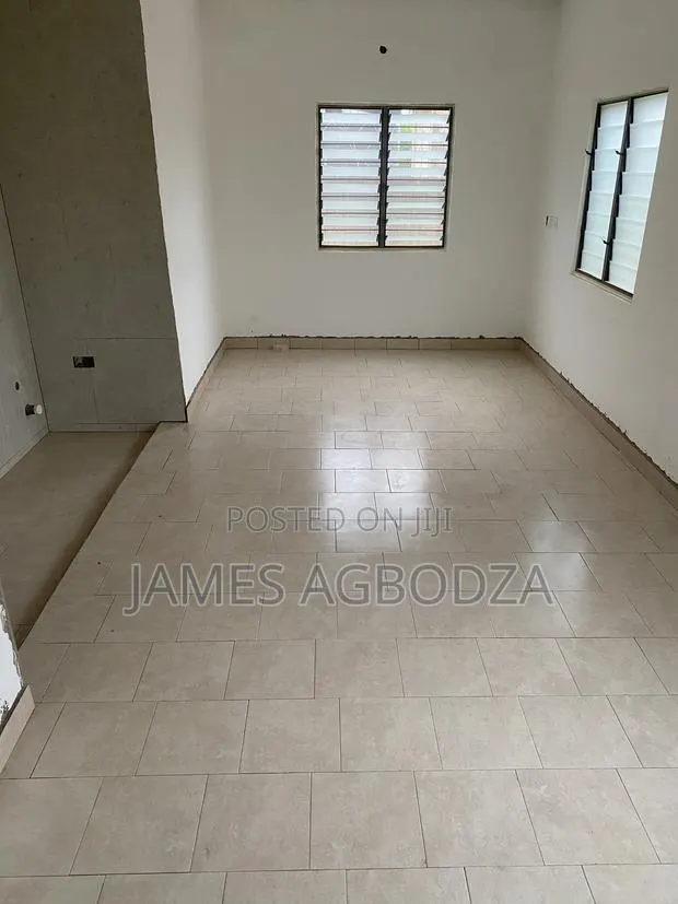 Professional Tiling Master · Photo 1