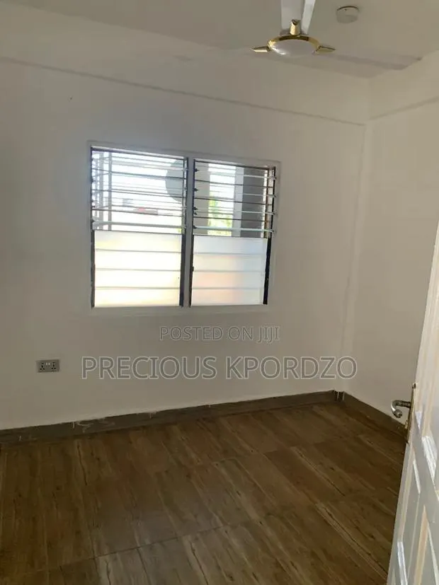1bdrm Room & Parlour in Adenta Aviation, Housing Down for rent · Photo 1