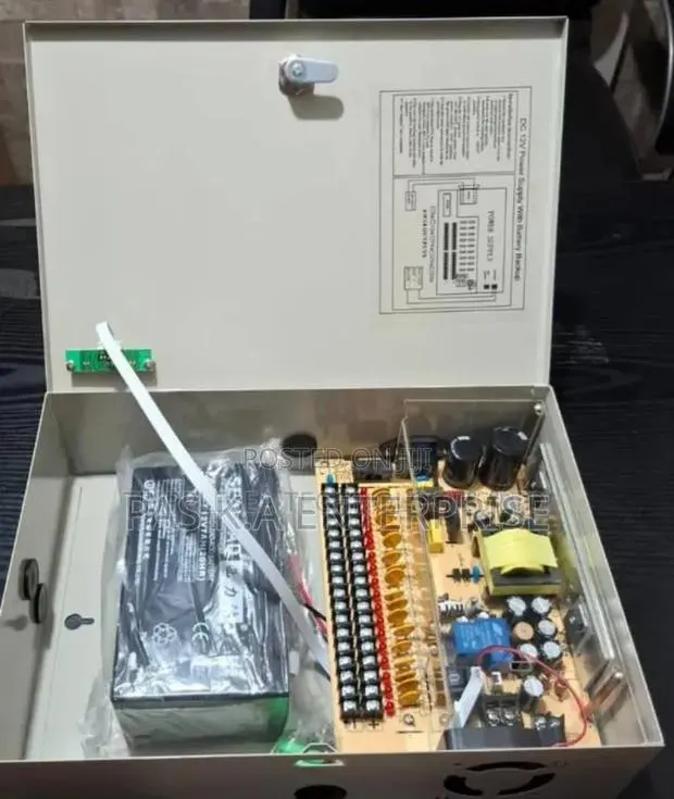 Power Supply 4ch, 9ch and 18ch · Photo 1