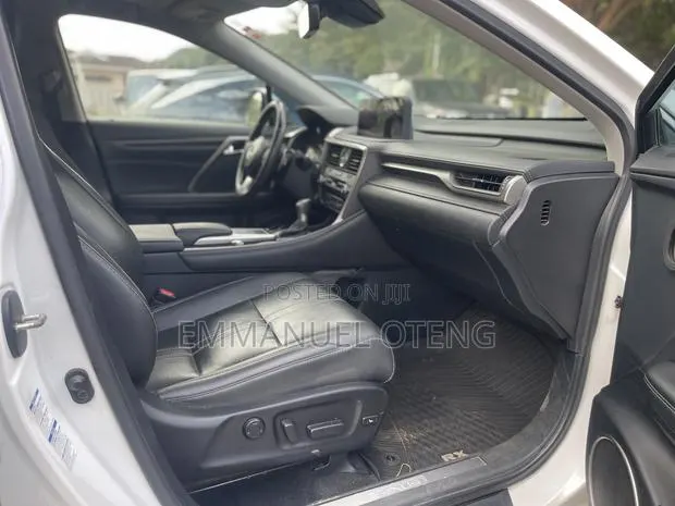 Lexus RX 2021 White · Photo 1