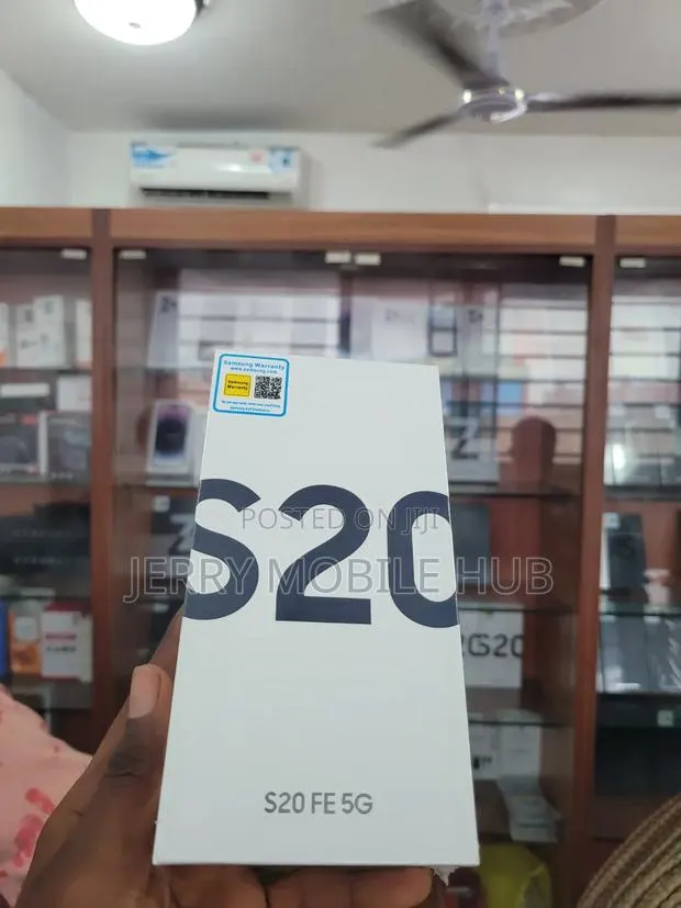 New Samsung Galaxy S20 FE 5G 128 GB · Photo 1