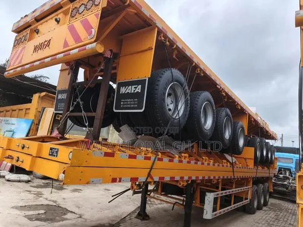4 Axle and 3 Axle Flatbed Forsale · Photo 1