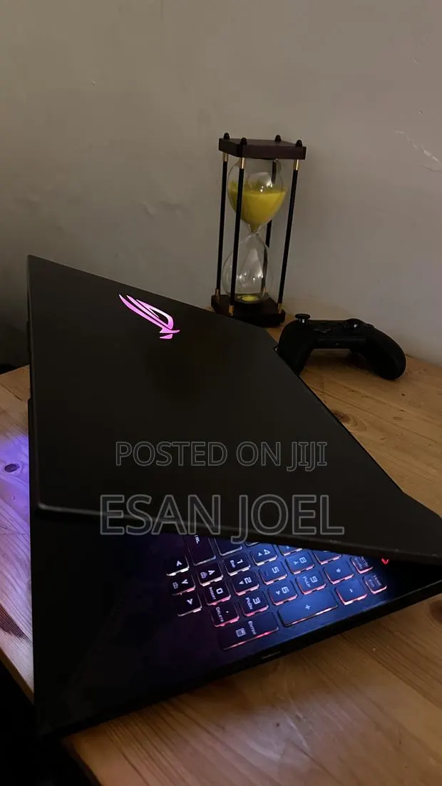 Laptop Asus 8GB Intel Core i7 SSD 256GB · Photo 1