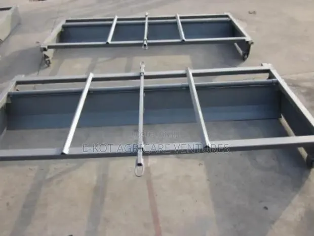 Manure Scraper Machine · Photo 1