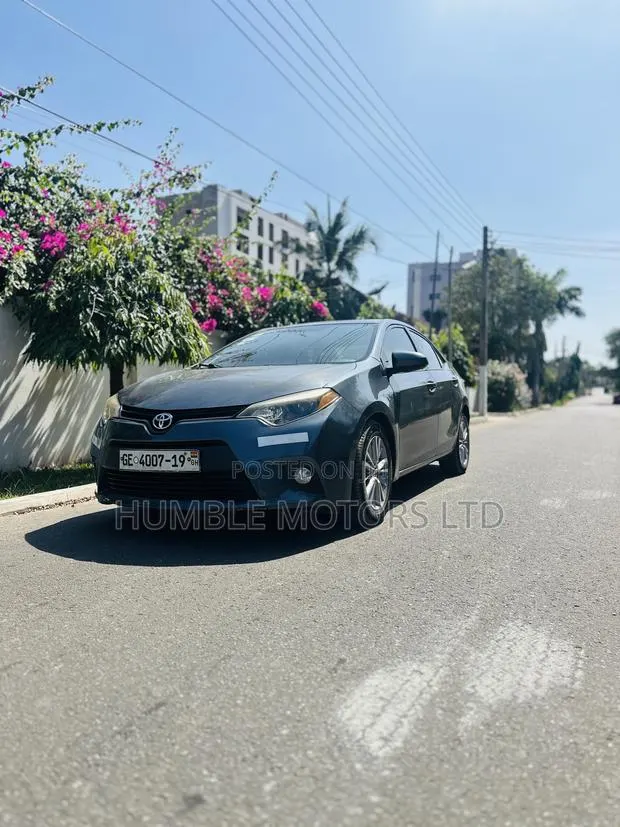 Toyota Corolla 2014 · Photo 1
