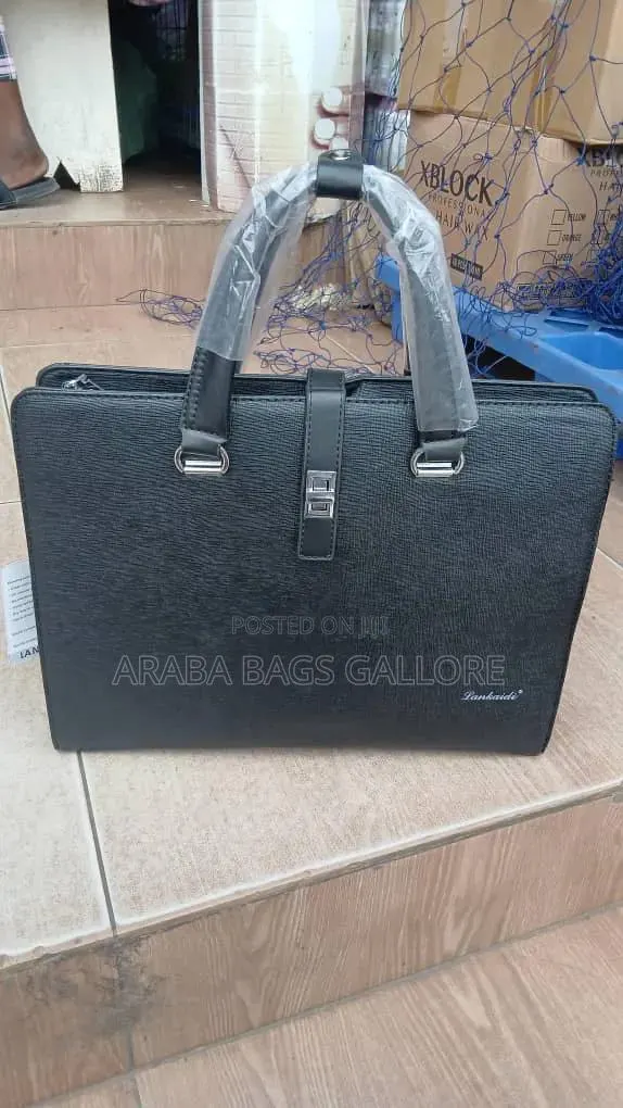 Quality Office Shoulder or Work Laptop Bag · Photo 1