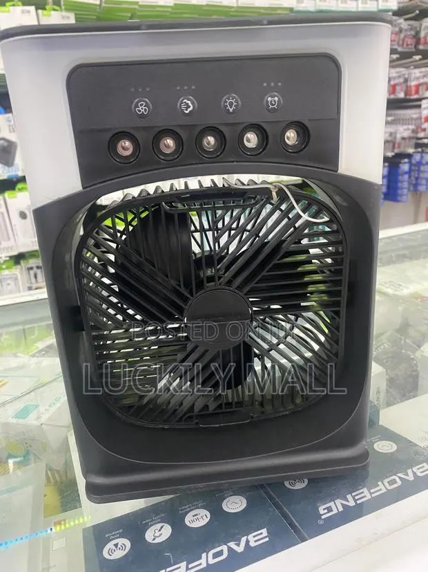 A Chargeable Cooling Fan · Photo 1