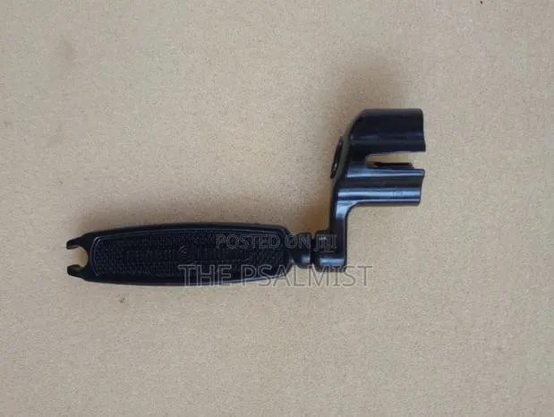 Daddario Panet Waves Ergonomic Peg Winder for Guitar · Photo 1