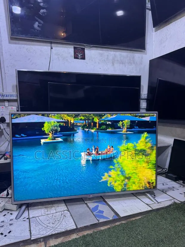 Lg 49 Inches Smart Digital Led Tv · Photo 1