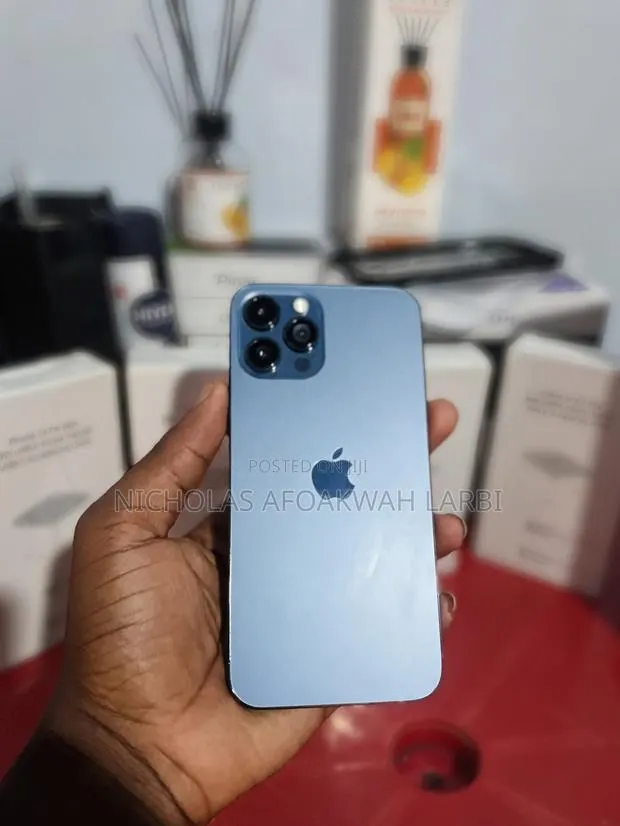 Apple iPhone 12 Pro Max 128 GB Blue · Photo 1