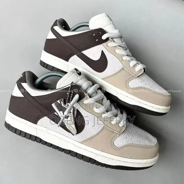 Original Nike SB Dunk Low Beige/Brown · Photo 1