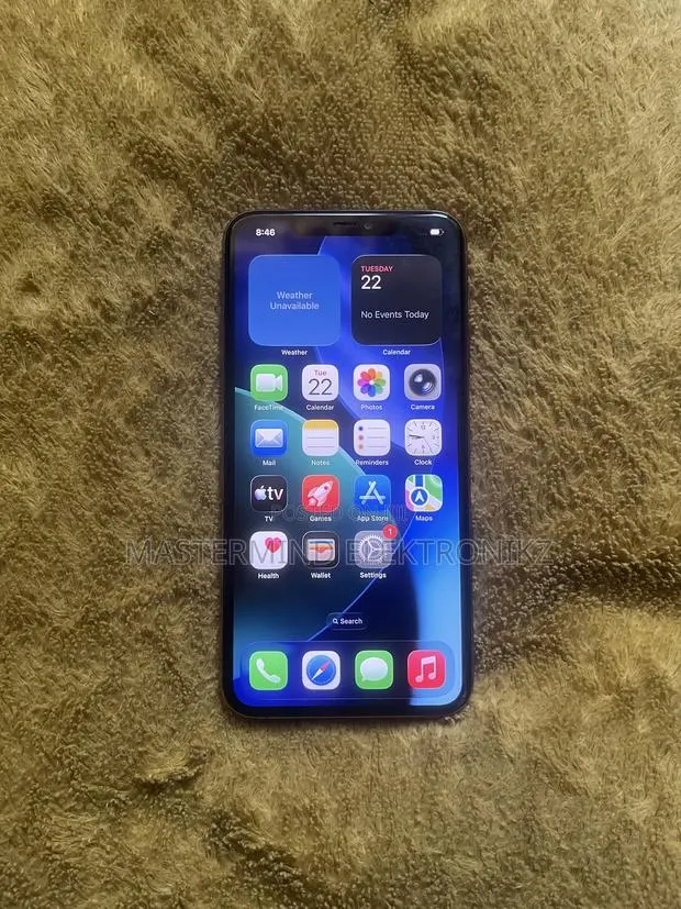 Apple iPhone 11 Pro Max 64 GB Gold · Photo 1
