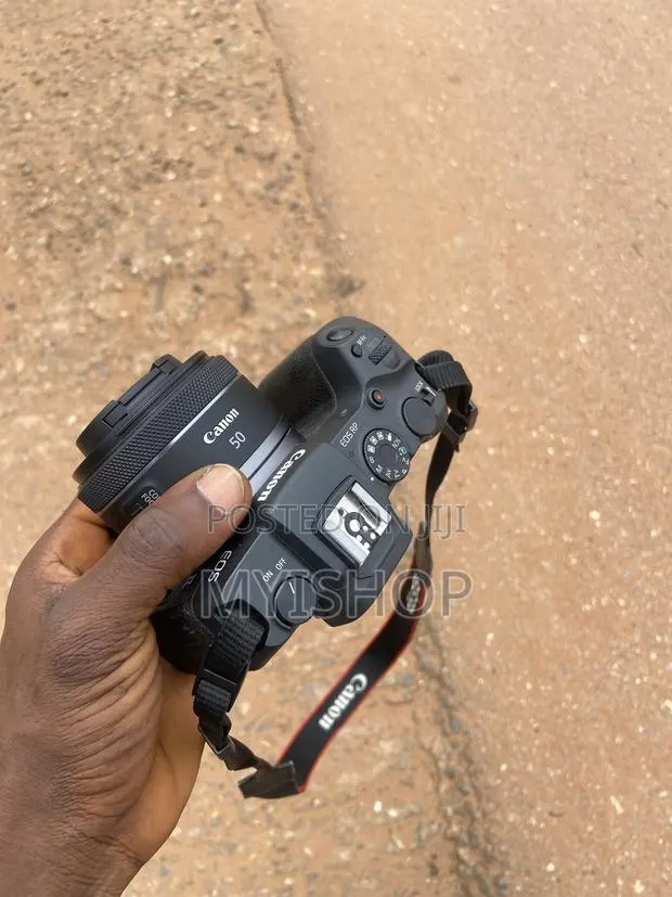 Canon EOS RP and 50mm F1.8 Rf Lens for Rent · Photo 1