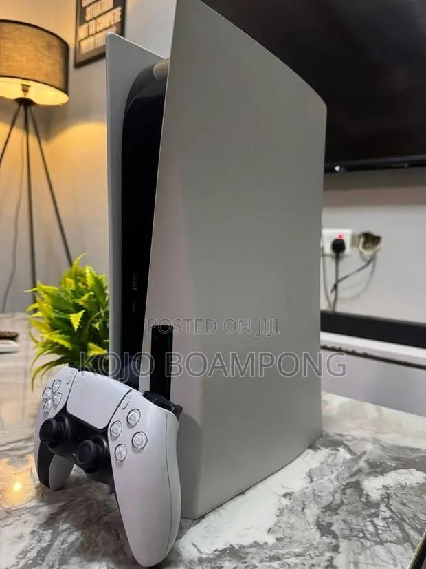 Preowned Ps5 Fat Standard · Photo 1