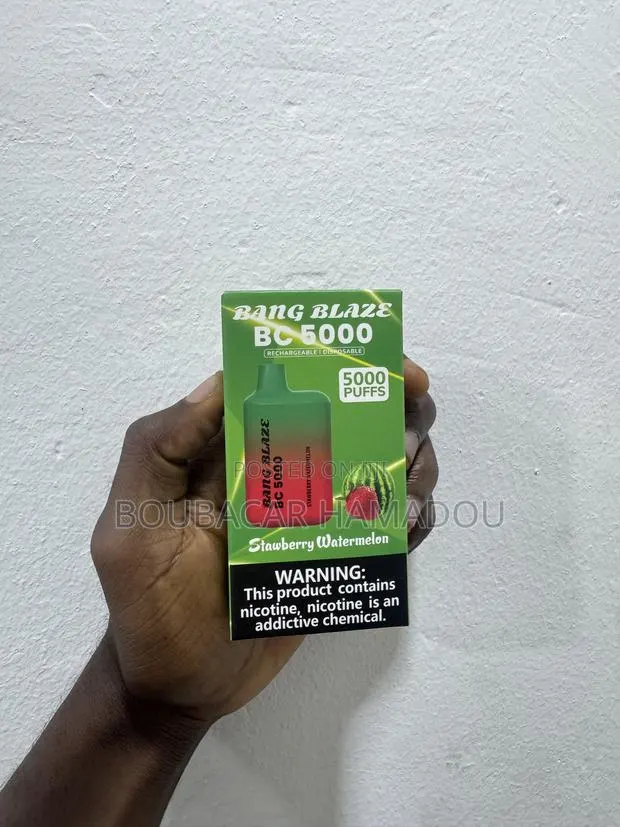Bang Blaze 5000 Puffs Rechargeable Disposable Vape-Strawbery · Photo 1