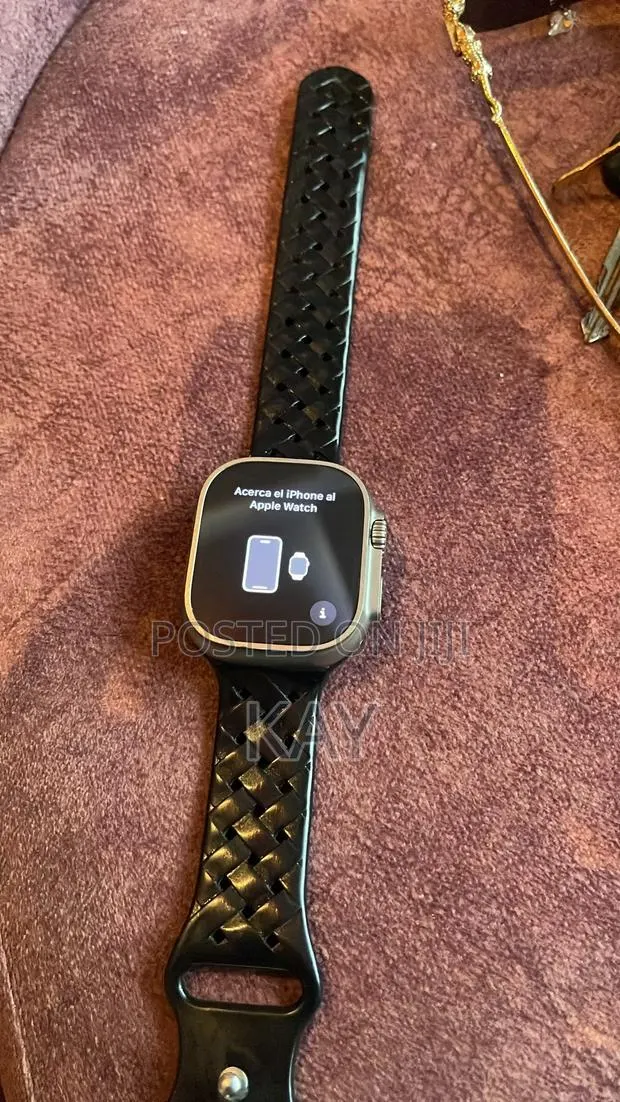 Apple Smart Watch Ultra 2 (49mm Titanum Case) · Photo 1