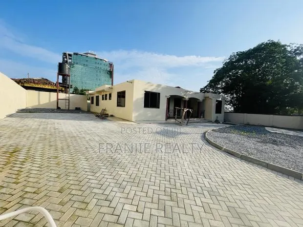 4bdrm House in Franjie Realty, East Legon for rent · Photo 1