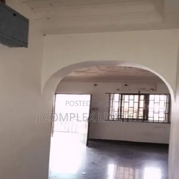 3bdrm House in Trade Fair for sale · Photo 1