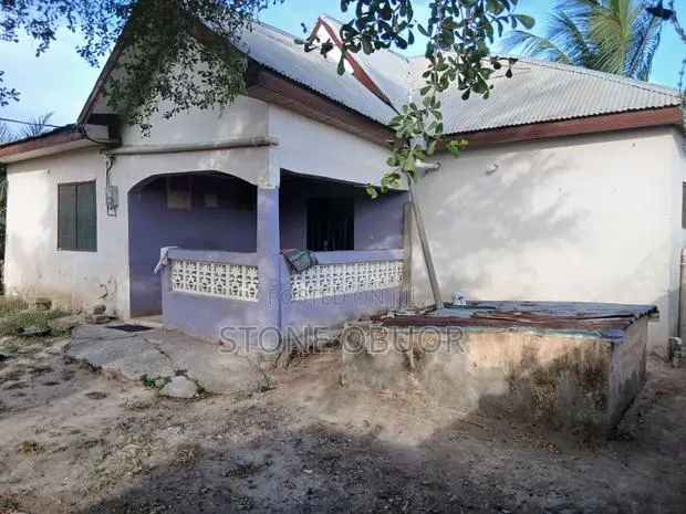 3bdrm House in Gomoa East for sale · Photo 1