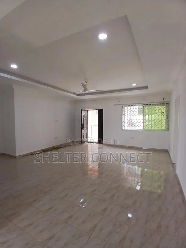 2bdrm Apartment in Pantang, Pentecost for rent · Photo 3