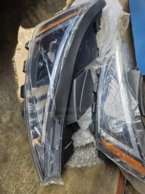 Elantra 2019/2020 Headlight (Normal) · Photo 1