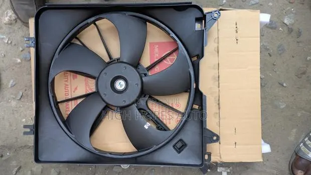 Honda CRV 2017-2022 Radiator Fan · Photo 1